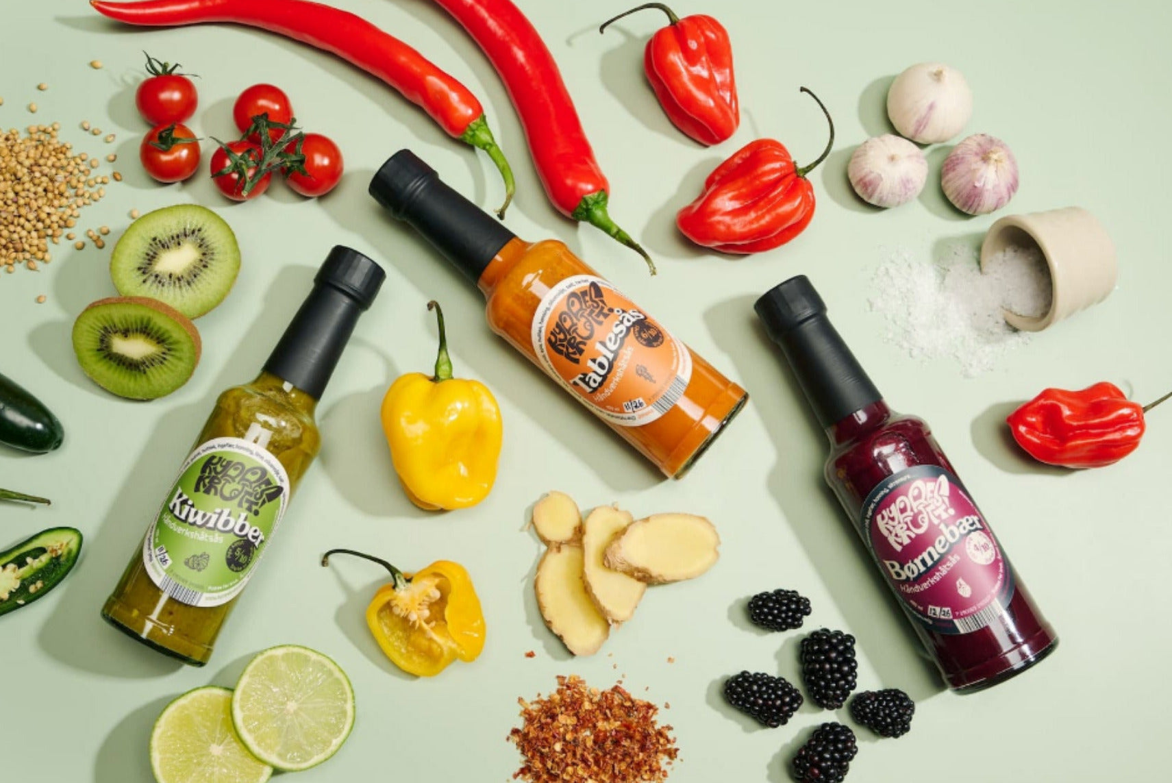 Håndlaget chilisaus / hot sauce. Håndlaget med kjærlighet i Norge. Kyrres Krutt